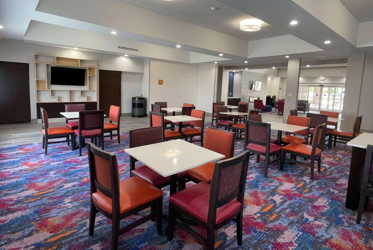 La Quinta Inn And Suites By Wyndham - Schertz Bagian luar foto