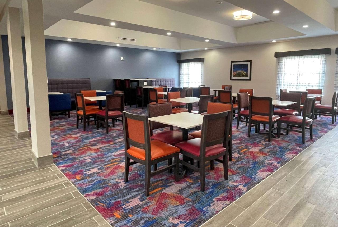 La Quinta Inn And Suites By Wyndham - Schertz Bagian luar foto