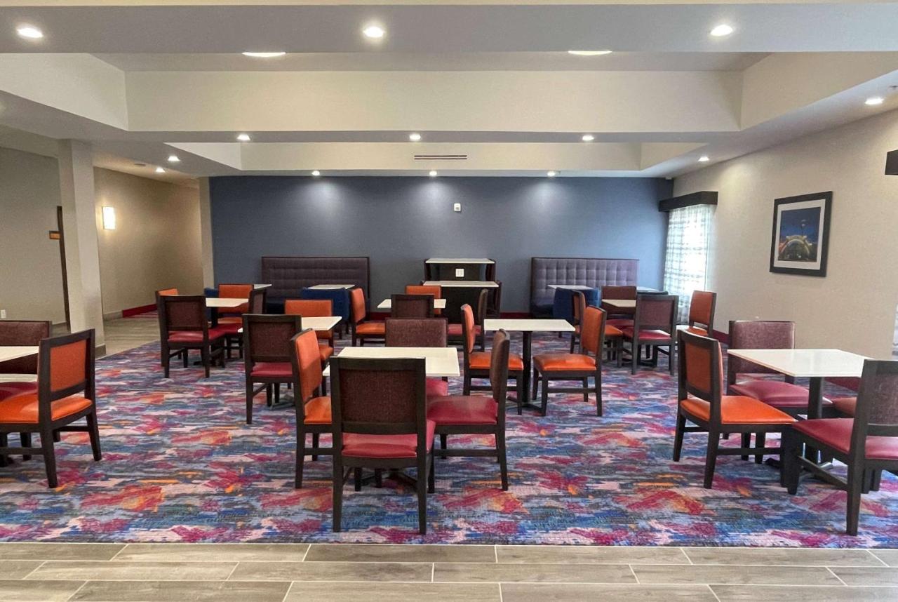 La Quinta Inn And Suites By Wyndham - Schertz Bagian luar foto